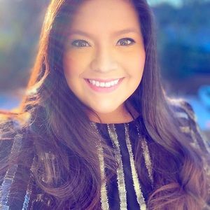 Meet your Posher, April